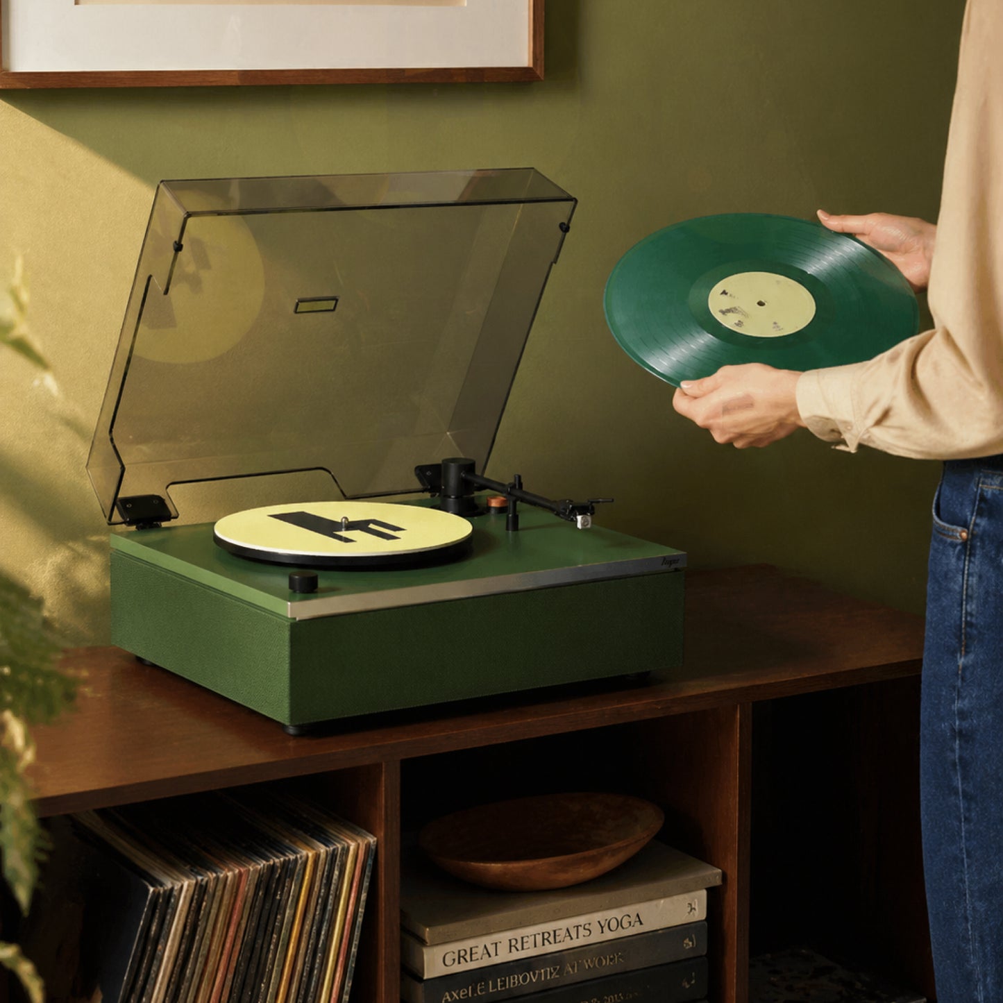HYM Lumi-S turntable