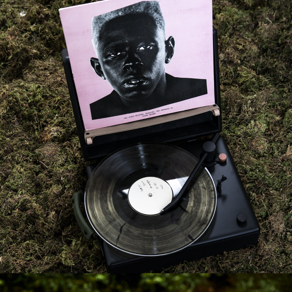 HYM toGO turntable | Explore Black