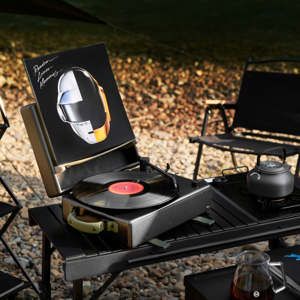 HYM toGO turntable | Explore Black
