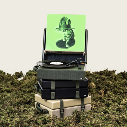 HYM toGO turntable | Moss Green