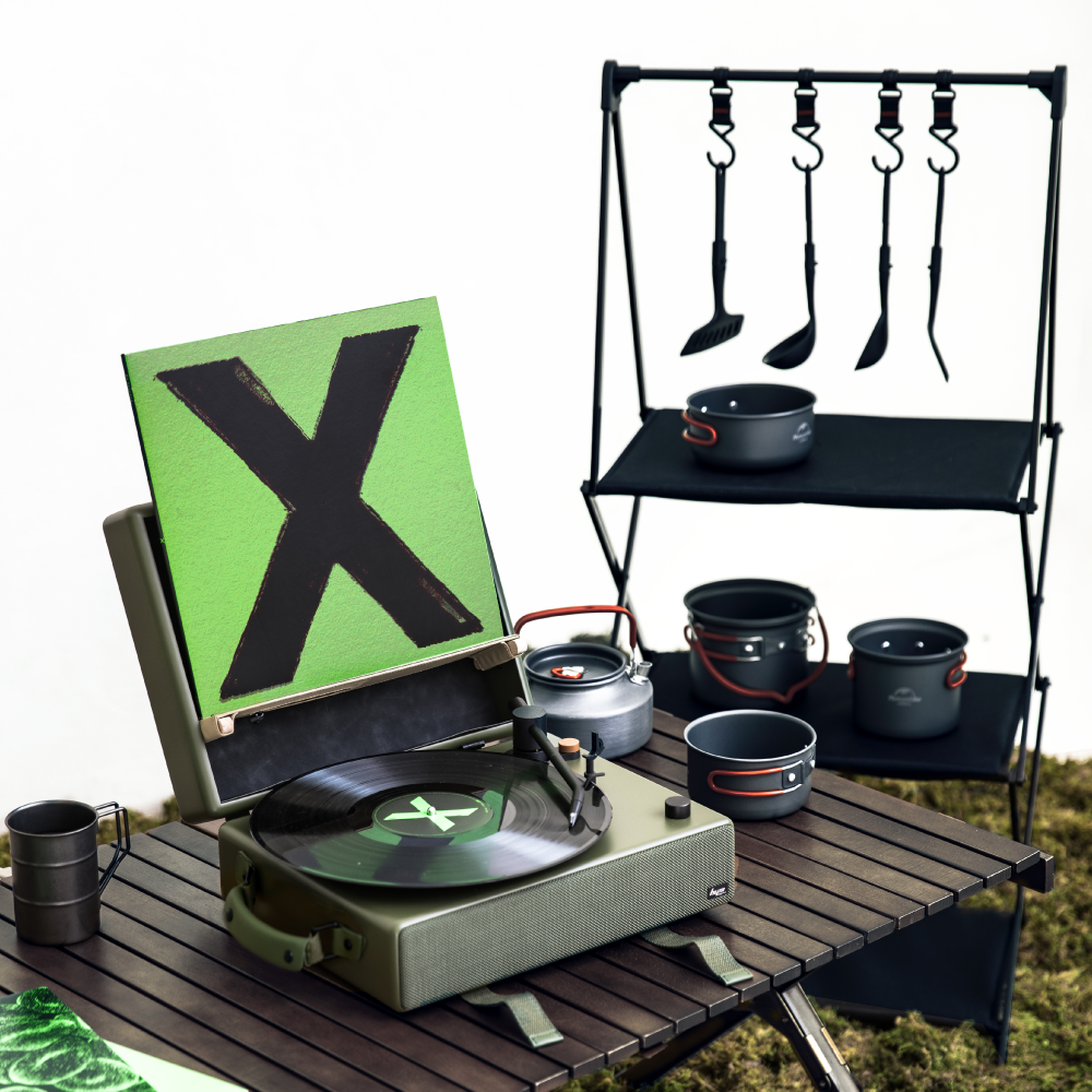 HYM toGO turntable | Moss Green