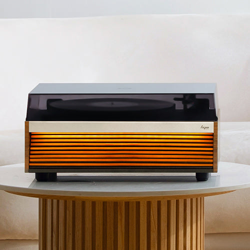 Lumi turntable | Walnut.